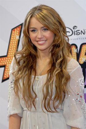 Miley_Cyrus_and_21db.jpg