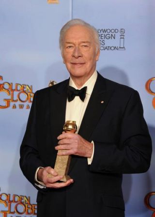 69th_Annual_Golden_Globe_Awards_Press_Room_JvXKm5Ms5TOl.jpg