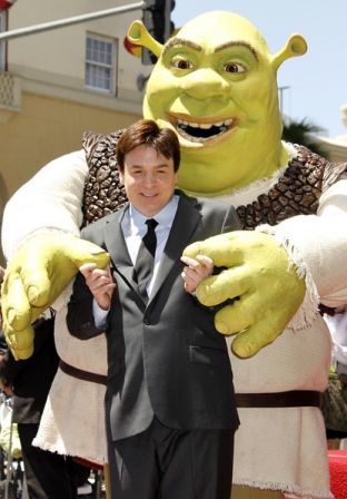 Shrek_Honored_Star_Hollywood_Walk_Fame_6eLSHUgz-Uel.jpg