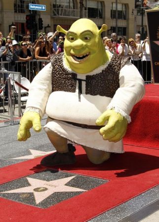 Shrek_Honored_Star_Hollywood_Walk_Fame_qca5YamMekFl.jpg
