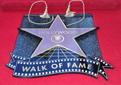 Colin_Firth_Honored_Hollywood_Walk_Fame_dz5iqmfsyoml.jpg