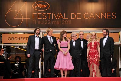 Rachel_McAdams_Midnight_Paris_opens_Cannes_3oxElvlrJT2l.jpg